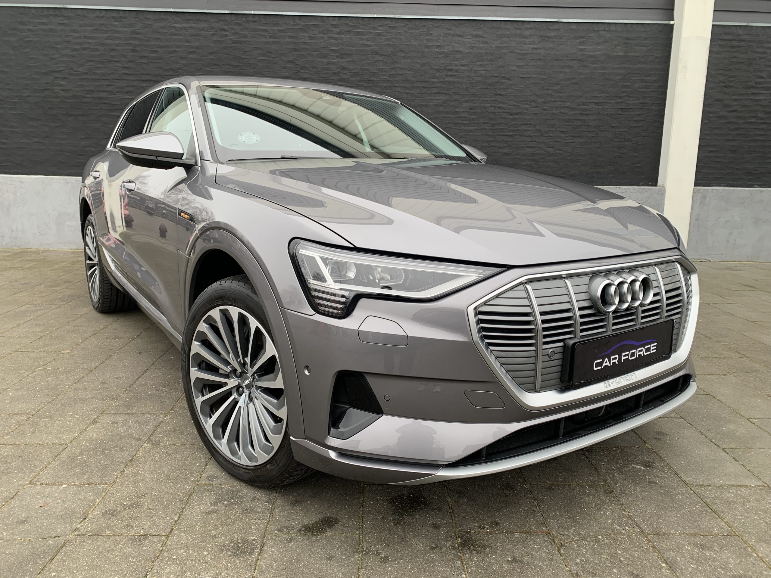 Audi E-Tron 55