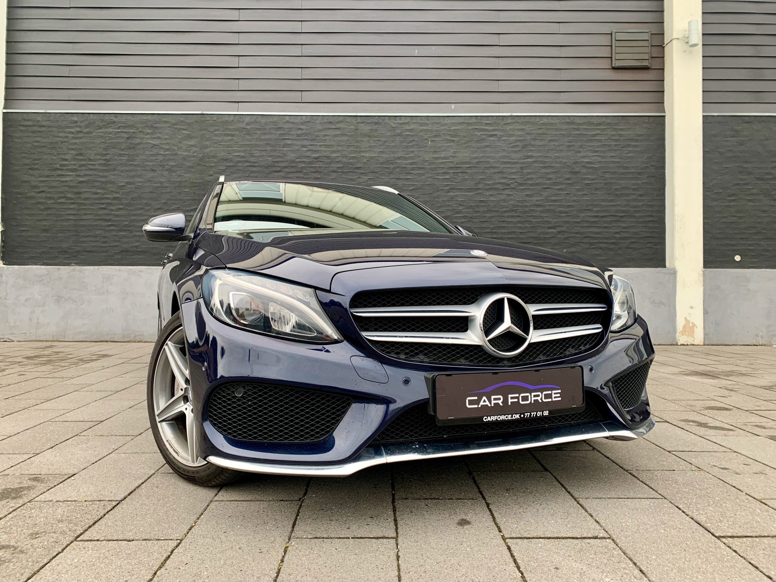 Mercedes-Benz C220d AMG