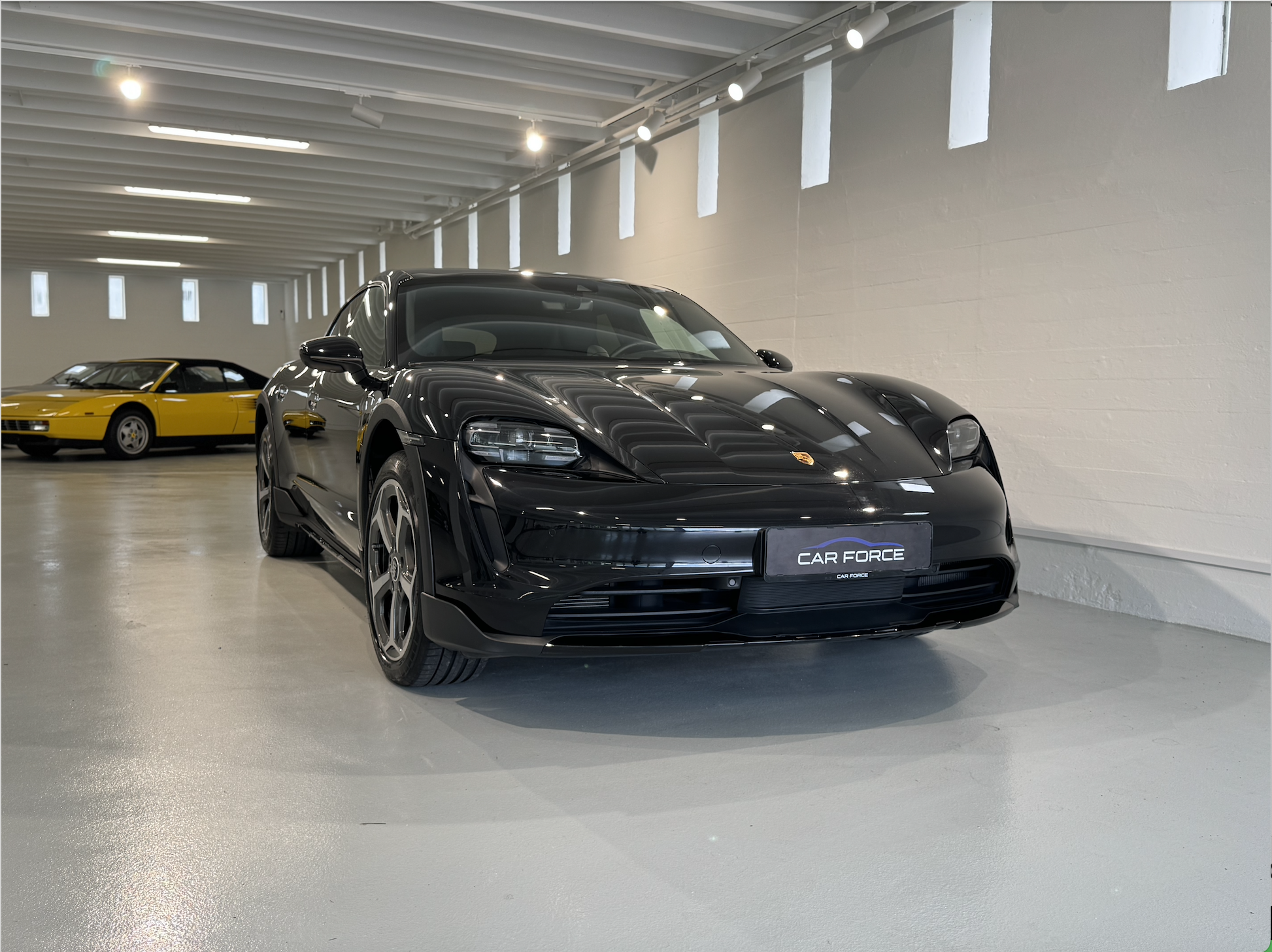 Porsche Taycan 4